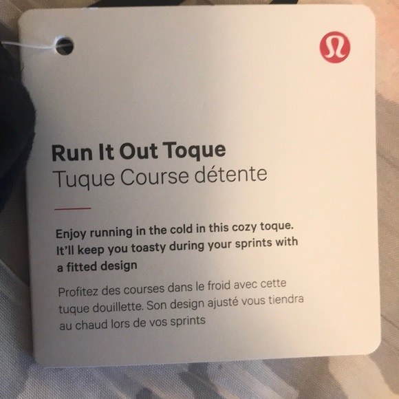 Lululemon run it out toque. NWT - Picture 3 of 4